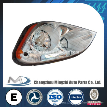 Auto Lighting LED Lampe frontale pour FREIGHTLINER CASCADIA OEM: L A06-51907-006 R A06-51907-007 HC-T-15026